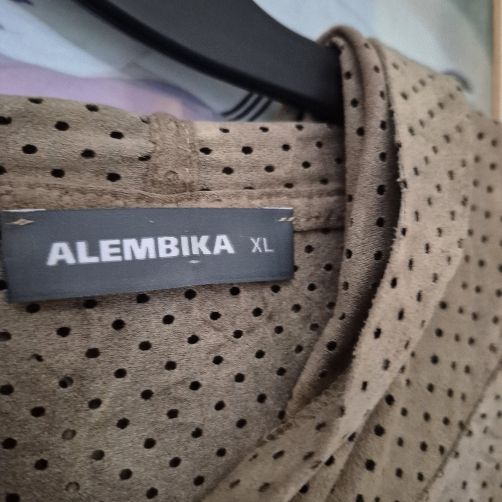 Akembika Short Sleeve Hooded Jacket XL OS - Picture 2 of 10